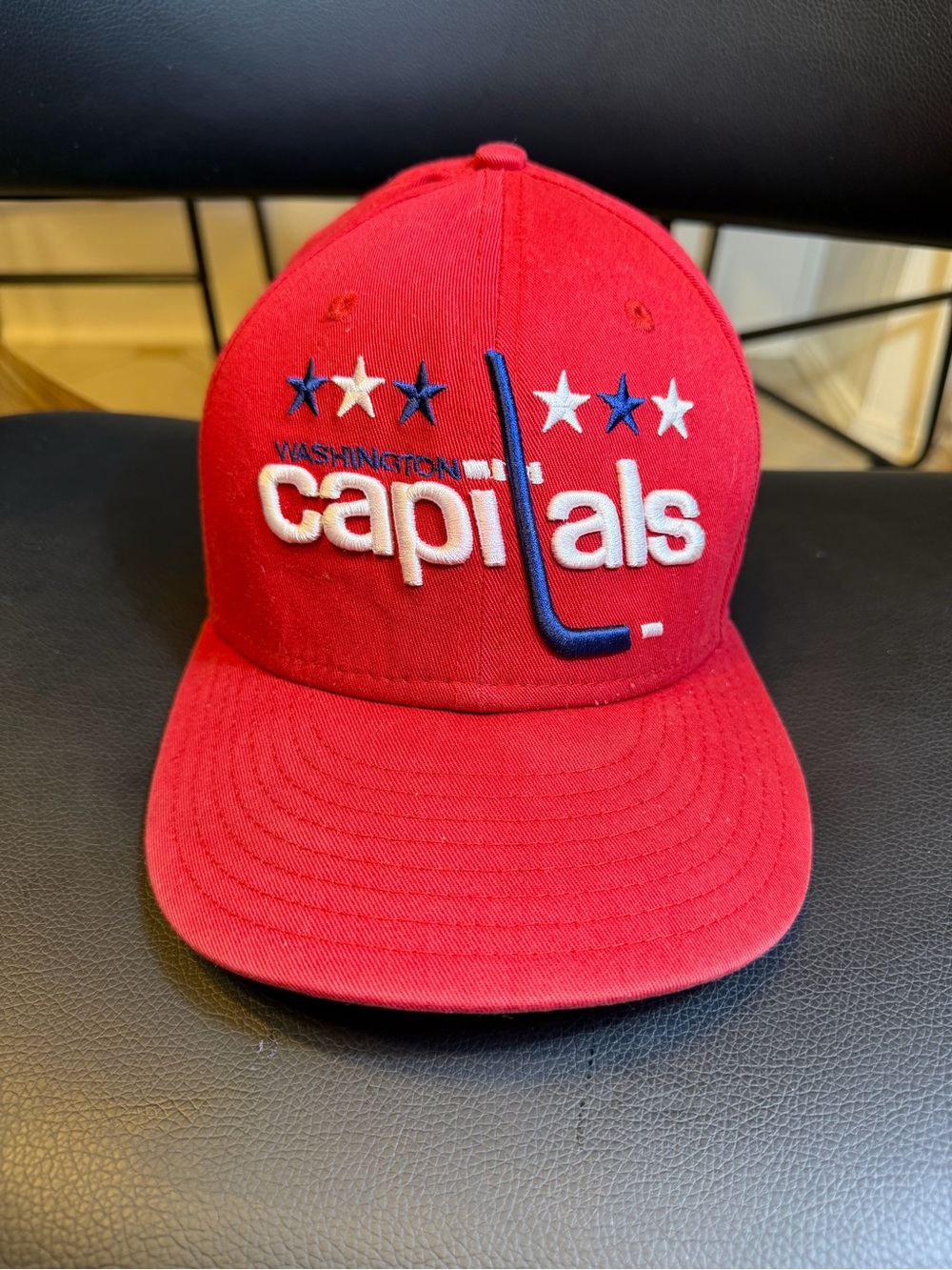 New Era Fits Vintage Hockey Washington Capitals Snapback Hat